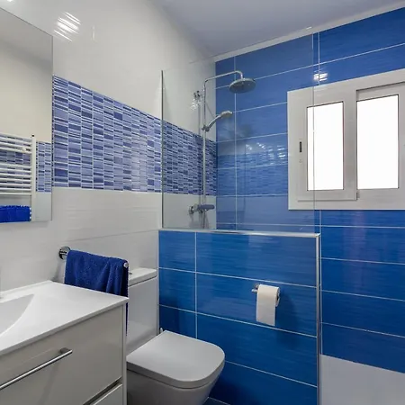With Great Mountain Views Villa